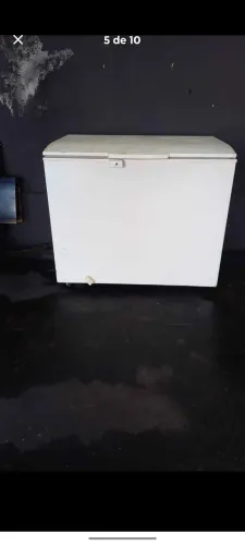Trailler espetinho+ freezer+ cervejeira+ mesas+ kit completo