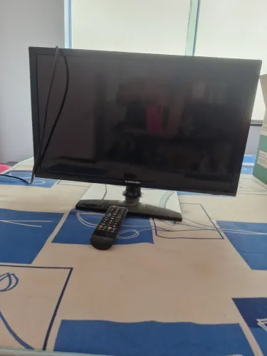 Vende - Se TV/ Monitor 23 polegadas