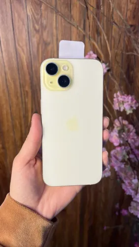 iPhone 15 128gb amarelo