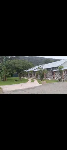 Aluga-se 