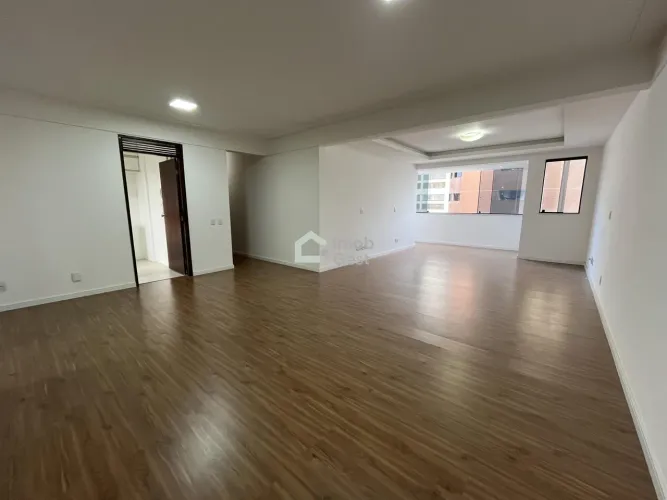APARTAMENTO 3/4 À VENDA/LOCAÇÃO NO BAIRRO DE PETRÓPOLIS