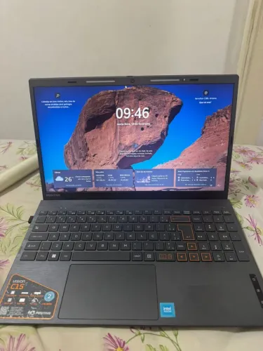 Notebook positivo, usado, porém em perfeito estado. 