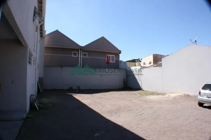 Loja para alugar, 47.26 m2 por R$ 1950.00 - Uberaba - Curitiba/PR