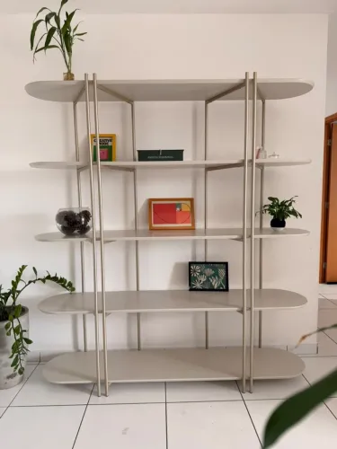 Estante decorativa - muito nova