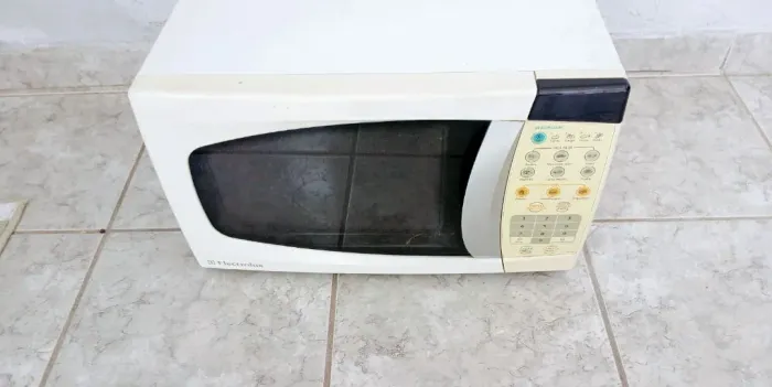 Micro-ondas Electrolux 21litro