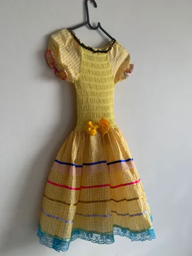 Vestido infantil de quadrilha 