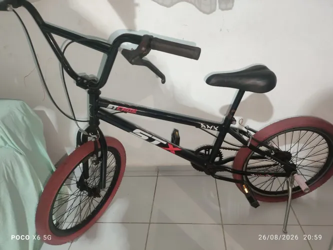 Bicicleta aro 20. Semi novo