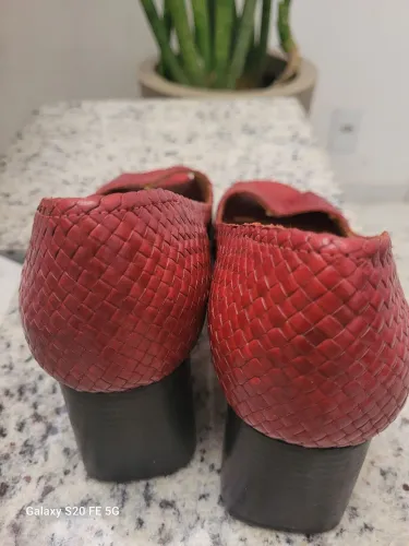Sapato feminino vermelho, em couro à venda