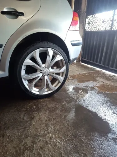 Troca ou vende Rodas aro 20 5/100 com pneu por aro 17 ou aro 18 5/100