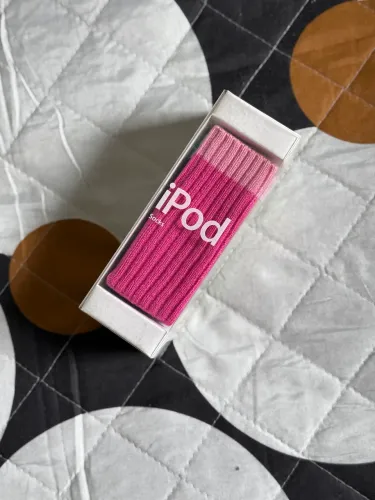 iPod Socks Apple