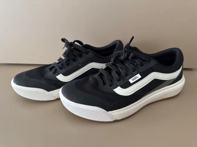 Tênis Vans Ultrarange Rapidweld 2.0 preto - BR 37