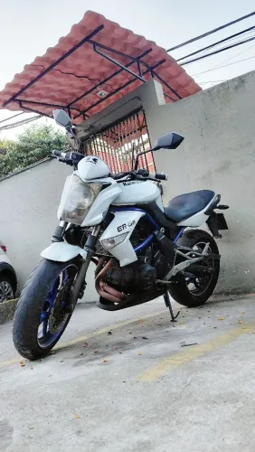Vendo moto Kawasaki ER6 650 Ilha do governador