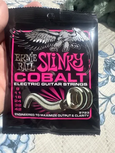 Corda de guitarra 0.9