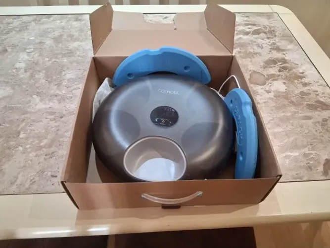 Newpet - automatic Pet Feeder 6 meal Pet Feeder