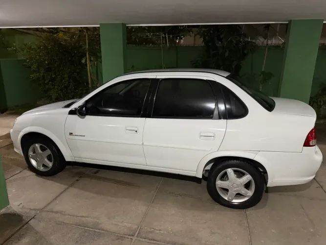 Chevrolet Classic Advantage 1.0 VHC Flexpower 4P 2015