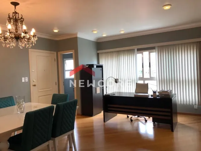 Apartamento em Rua das Palmeiras - Jardim - Santo André/SP