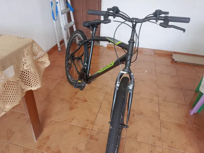 Estou vendendo uma bike zerada usada poucas vezes ou troco por um PC.