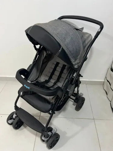 Carrinho/Bebê conforto 
