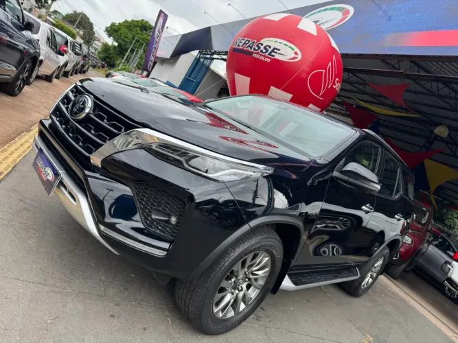 Toyota Hilux SW4 SRX 4X4 2.8 TDI 16V Dies. Aut. 2021