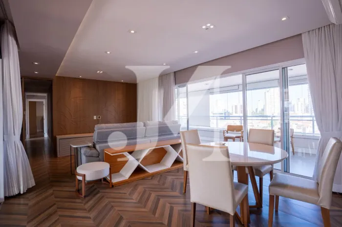 Apartamento Alto Padrão de 209m², 3 dormitórios, sendo 2 Suítes e 4 Vagas no Condomínio Ro