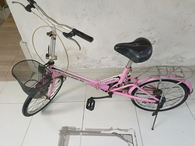 Bicicleta dobrável aro 20 semi-nova