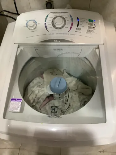 Lavadora Electrolux 12 kilos excelente estado
