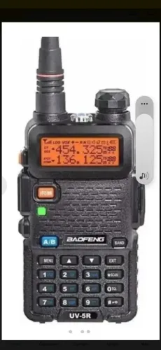 Vende se ht vhf uhf fm baofeng uv5r