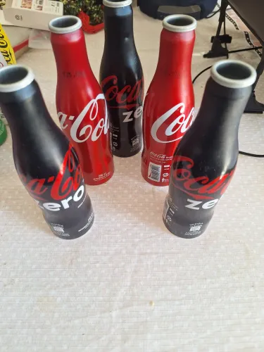 Garrafas de alumínio Coca-Cola 