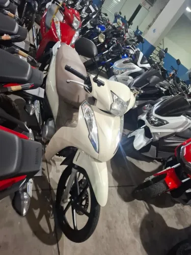 HONDA BIZ 125 BRANCA 2019 SHALON VEICULOS CARIACICA