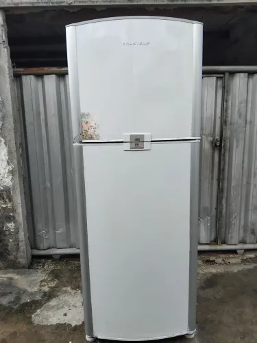Geladeira Brastemp frost free 402L 