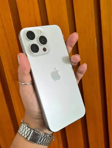iPhone 15 Pro Max 256Gigas Bateria 90% acompanha nota fiscal carregador capa