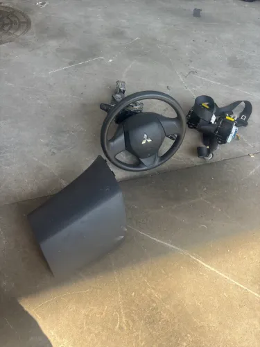M Kit Airbag L200 Triton