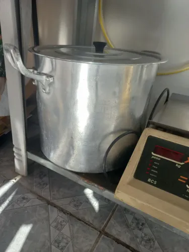 Caldeirão, panela industrial 2 unidades