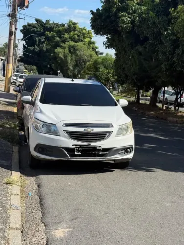 Chevrolet Prisma Sed. LT 1.0 8V Flexpower 4P 2015