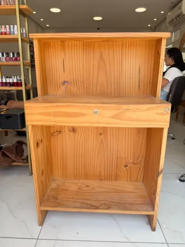 Balcão de Atendimento em Madeira - Loja / Salão / Recepção