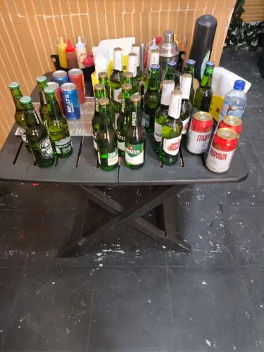 Mesa de plástico resistente