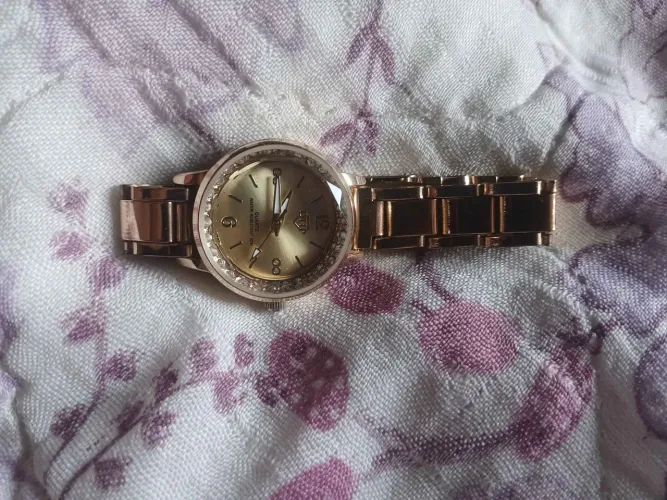 Vendo relógio funcionando normal $35