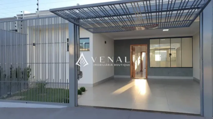 Casa à venda em Maringá, Jardim Munique, com 3 quartos, com 149 m²
