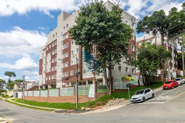 Apartamento com 02 quartos no bairro Santa Cândida - Curitiba/PR