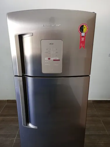 Geladeira inox Brastemp frost free funcionando perfeitamente 110v 406 litros