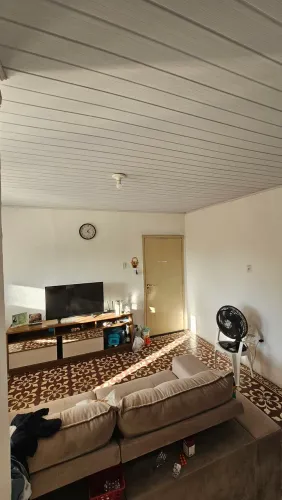 Casa com excelente oportunidade em casa amarela