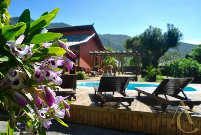 Casa à venda - 7 suítes - Piscina - Pântano do Sul | Florianópolis /SC