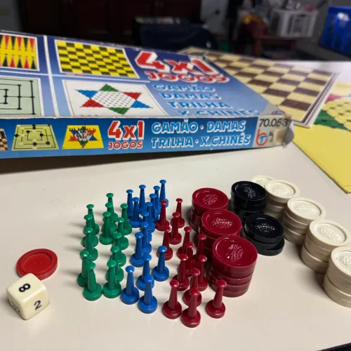 Jogo antigo 4 x1 gamão damas trilha x.chines