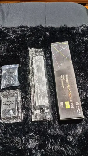LIAN LI STRIMER PLUS V1 TRIPLE 8 PINOS - NOVO