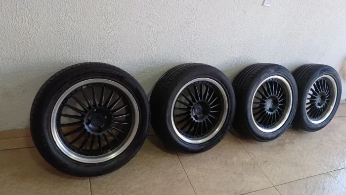 Rodas aro 17 com pneus