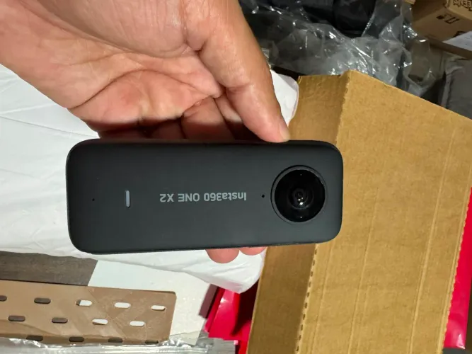Câmera insta360 x2