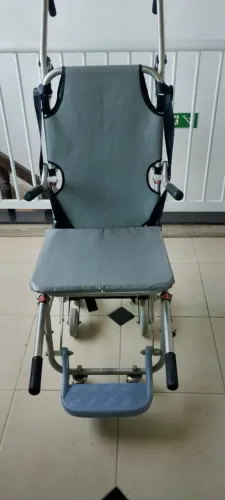 Cadeira Escaladora - Ideal para escadas e transporte seguro