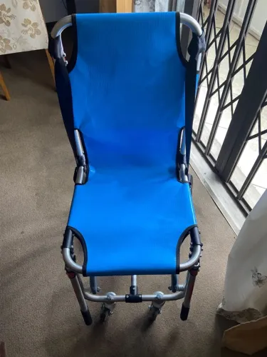 Cadeira De Resgate Dobravel Com Rodas - Reg Anvisa