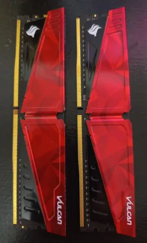 Memória RAM T-Force Vulcan 16GB (2x8GB) DDR4 3000MHz