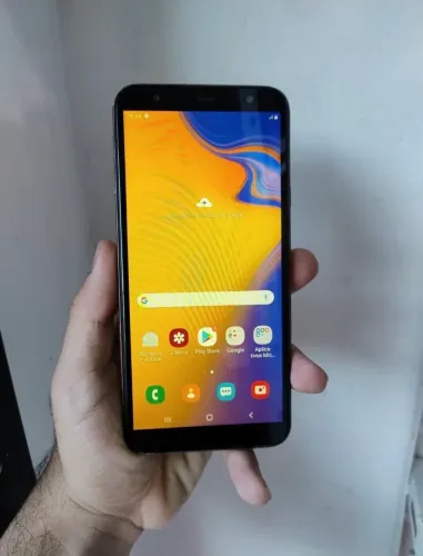 Celular samsung J4 core